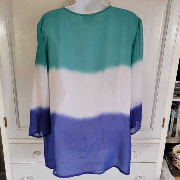 Alfred Dunner Colorblock Blouse Embellished Beaded Neck Blue Green White Size 14 - Picture 5 of 10